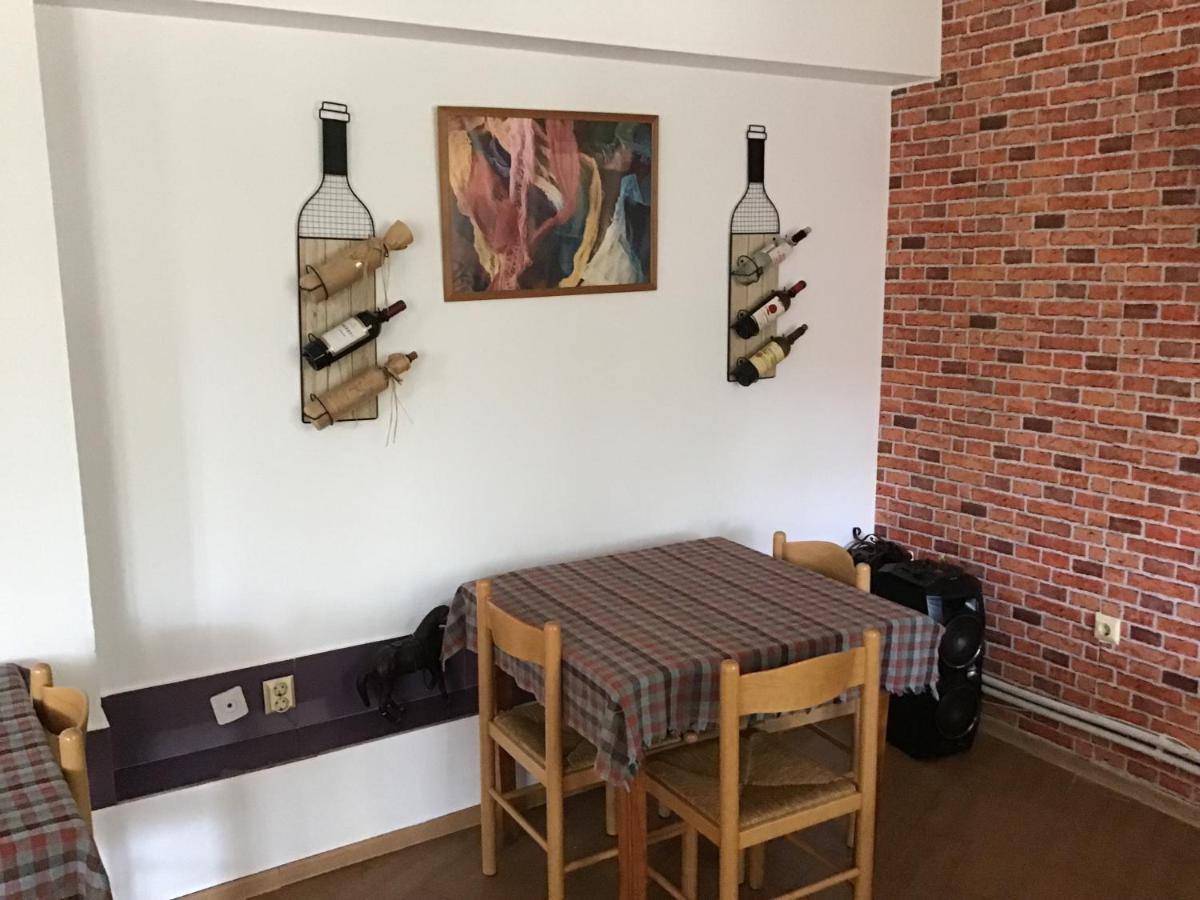 Villa Siret Sendreni Kültér fotó