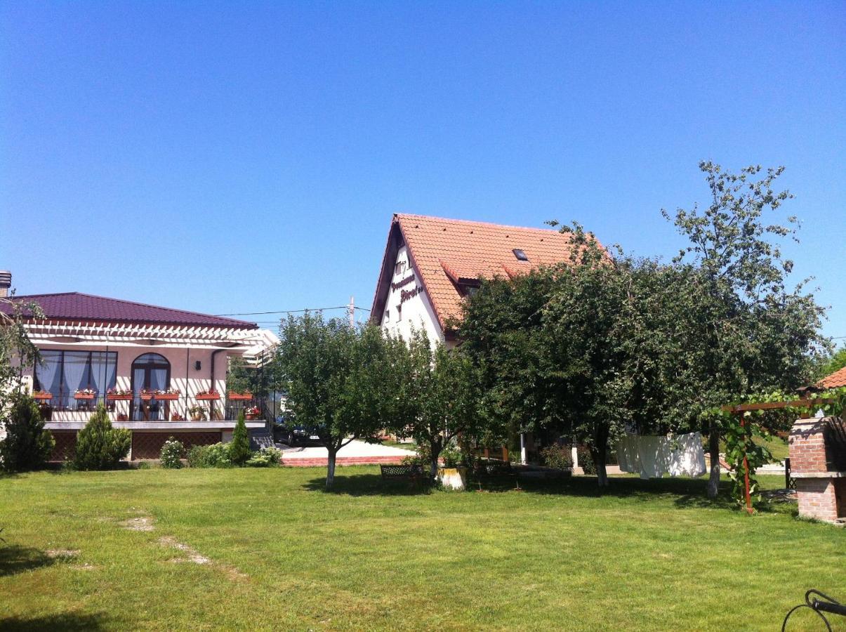Villa Siret Sendreni Kültér fotó